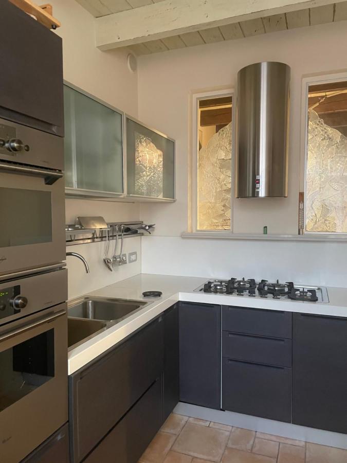 Suite Home Al Centro Di Sassari Exterior photo